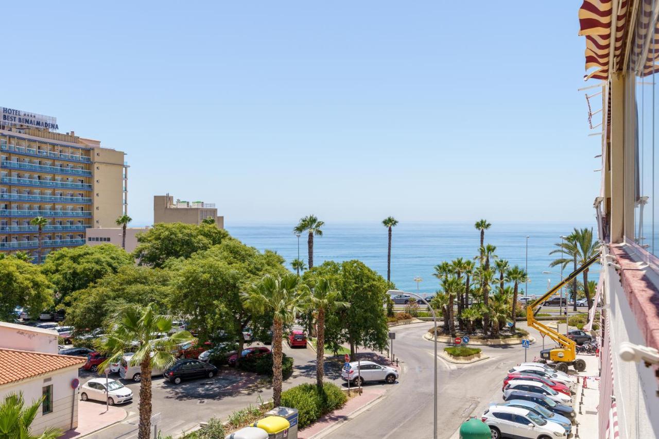 בנאלמדנה Chic Beachfront Flat With Amazing Sea Views And Private Indoor Parking מראה חיצוני תמונה